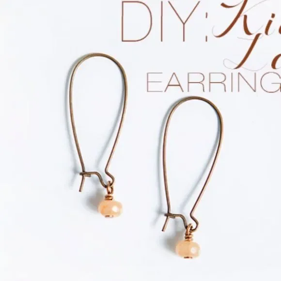 🆕Silver Kidney Wire Earrings - Picture 5 of 9